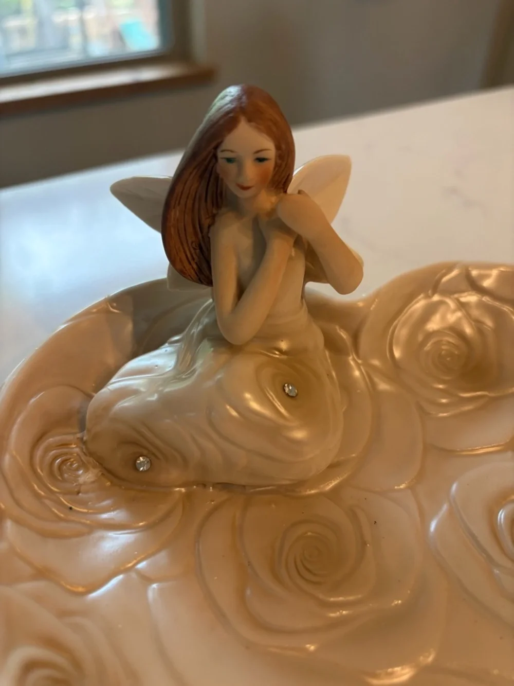 Rose Angel Porcelain Heart Dish in Pearl White
